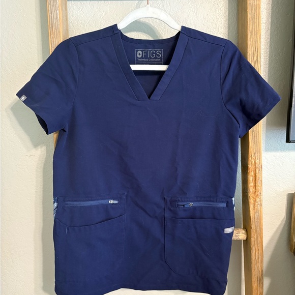 FIGS Navy Accra Scrub Top - Picture 3 of 6
